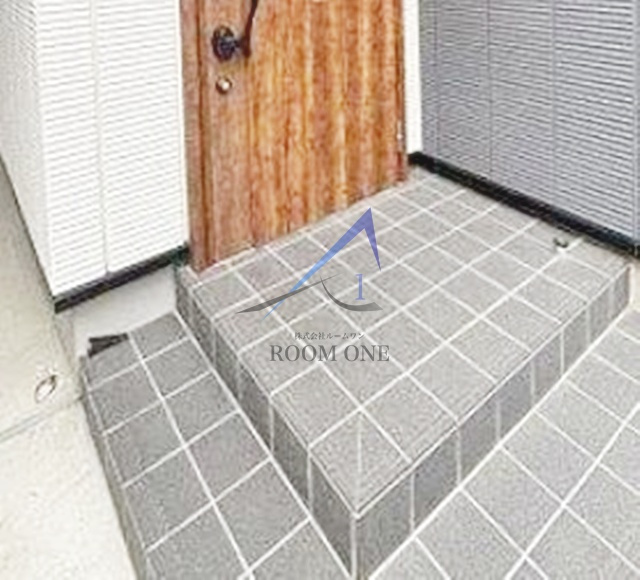 世田谷区祖師谷２丁目　デザイン住宅のエントランス|エントランスです。
