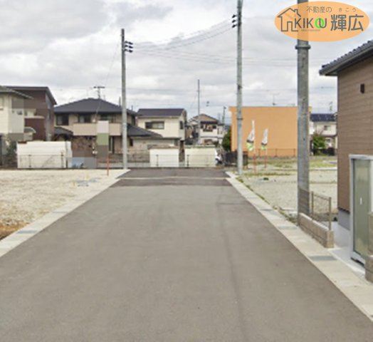 加古郡播磨町二子　土地　５号地の前面道路含む現地写真