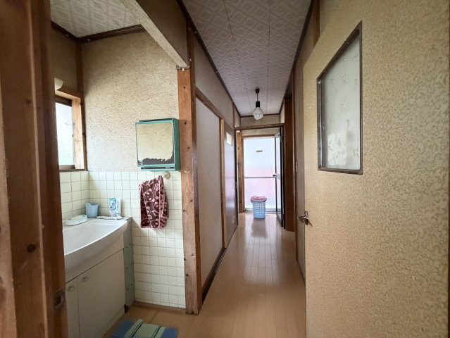 岩美郡岩美町大字本庄中古戸建の洗面所