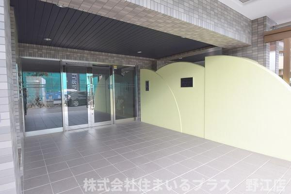 アメニティアビタシオンのエントランス