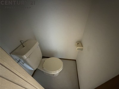 コンパクトで使いやすいトイレです