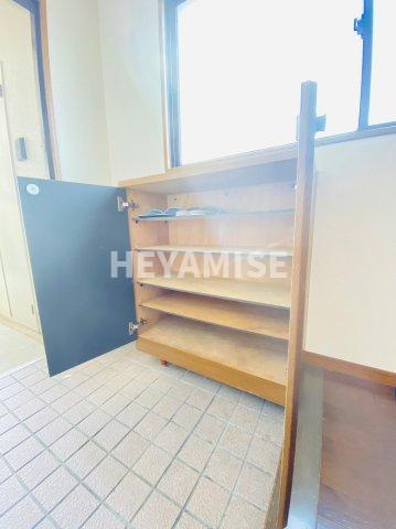 トパーズ城栄の玄関|※別号室の参考画像です※現況を優先します
