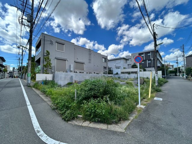 世田谷区北沢１丁目の売地の前面道路含む現地写真|2026.08.07撮影