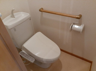 ウォシュレット付きのトイレです♪