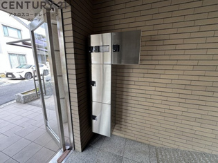 ホープ愛宕１のエントランス