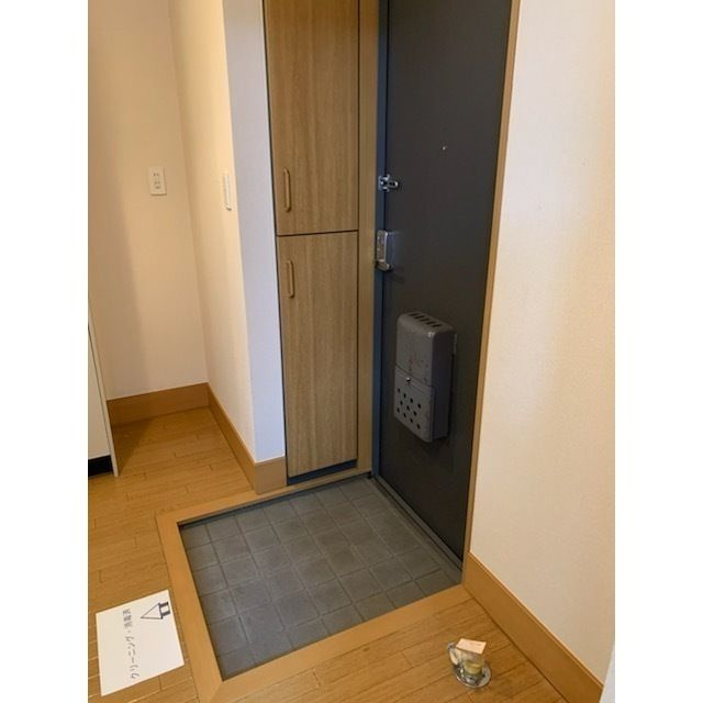 メゾン坂上の玄関
