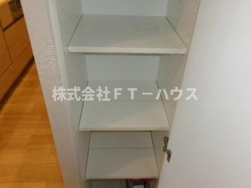 ライオンズ市川国府台レジデンスの収納|収納：収納（LD）     （2026年6月撮影）