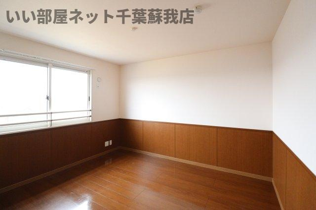 ソレイユ・ルヴァンの洋室|使い勝手のいい洋室です