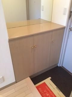 トーア駒込マンションの玄関