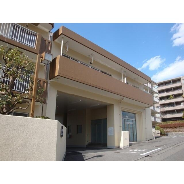 川崎市麻生区上麻生３丁目の賃貸マンションの外観