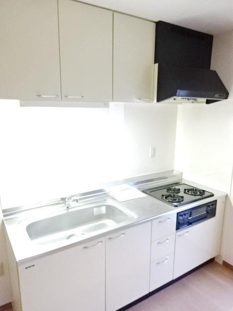 川崎市麻生区上麻生３丁目の賃貸マンションのキッチン