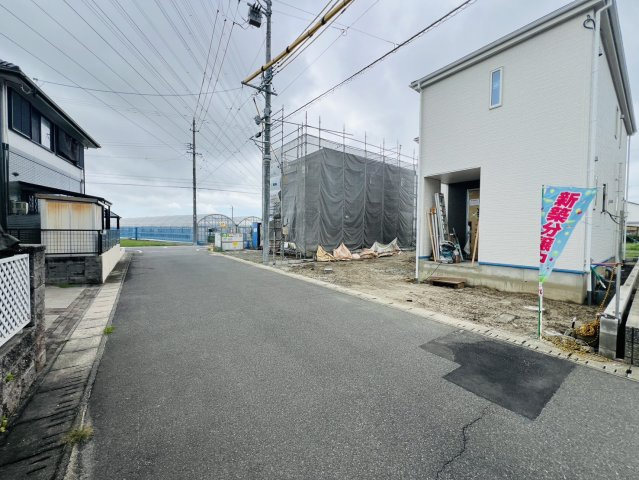 碧南市池下町3-31『仲介手数料無料』新築一戸建て・建売の前面道路含む現地写真