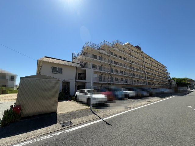 サンハイム長岡京　　の外観|地上7階建てのマンションです。