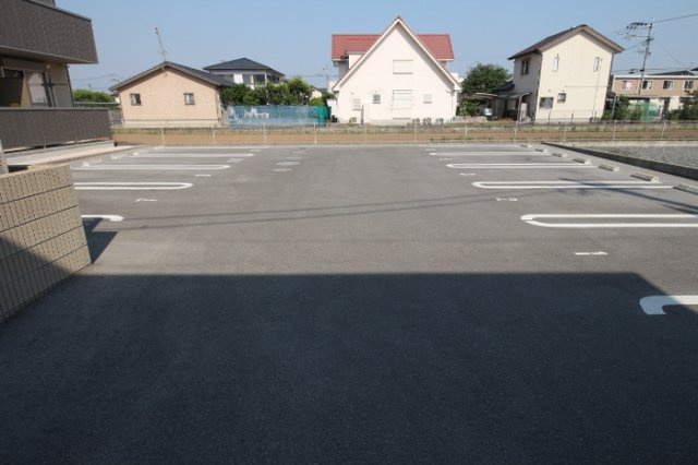 ヨーコーハイツ【キャッシュバック対象】の駐車場|駐車場です