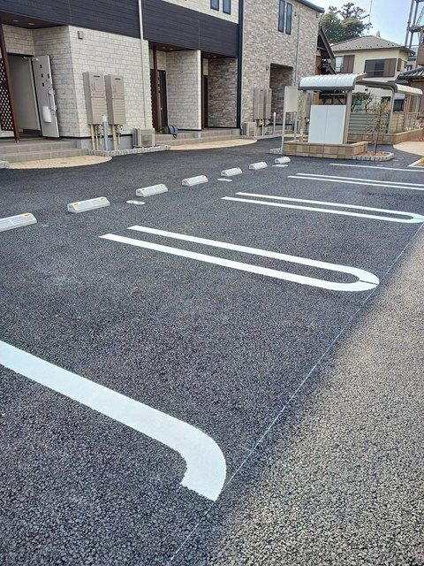 フェリーチェＢの駐車場