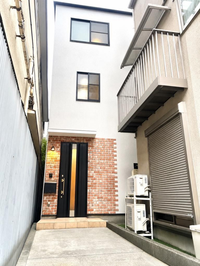 荒川区東日暮里6丁目　中古戸建の外観|現地ご見学希望・資料請求などお気軽にお問い合わせ下さい！
03-5990-5201