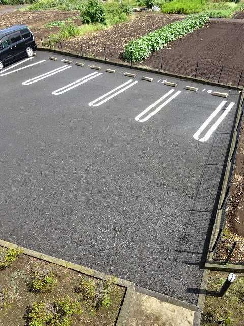 ラ　ポワールⅡの駐車場