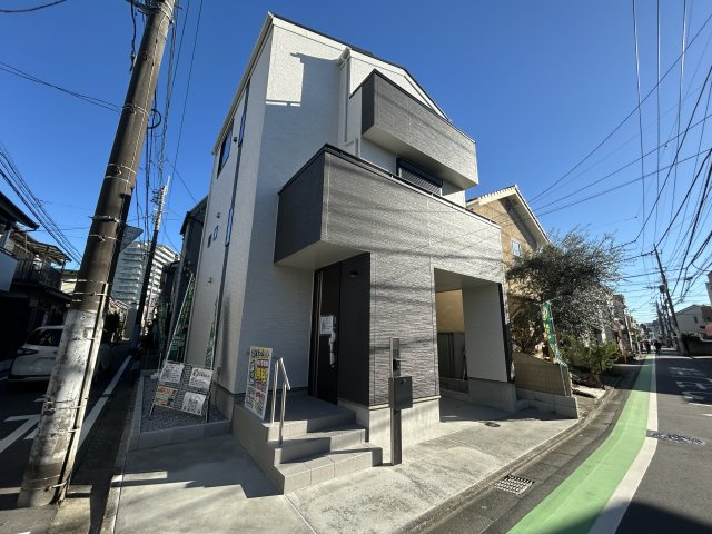 【仲介手数料無料】ふじみ野市大原２丁目|上福岡駅徒歩11分の好立地！大切なお車を守れるビルトインガレージ設計！！