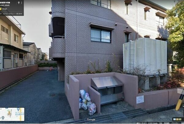 アネックス原の駐車場