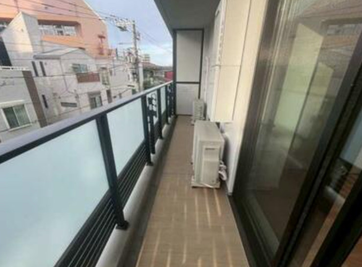 ディームス根岸のバルコニー