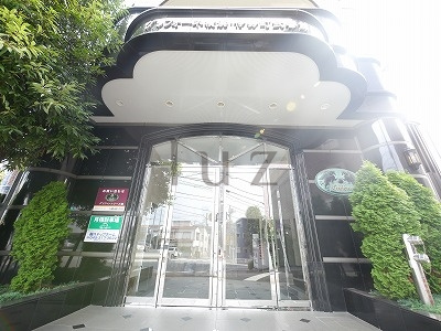 グリフォーネ横浜伊勢町弐番館のエントランス