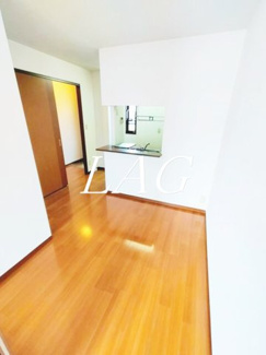 【居間・リビング】 | ドミールトモワ | 洋室のお部屋です。