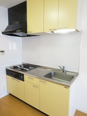 プロスペクト門前仲町のキッチン|コンパクトなキッチンで掃除もラクラク