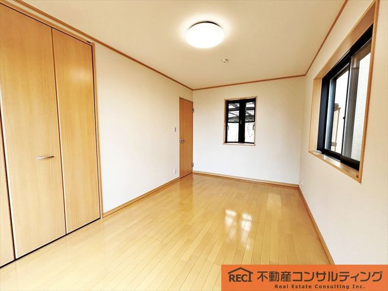 神戸市灘区土山町　中古戸建の寝室