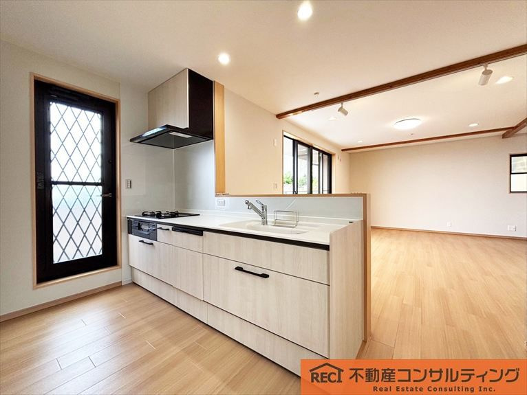 神戸市灘区土山町　中古戸建のキッチン