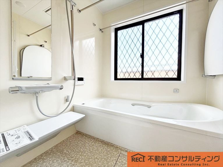 神戸市灘区土山町　中古戸建の浴室