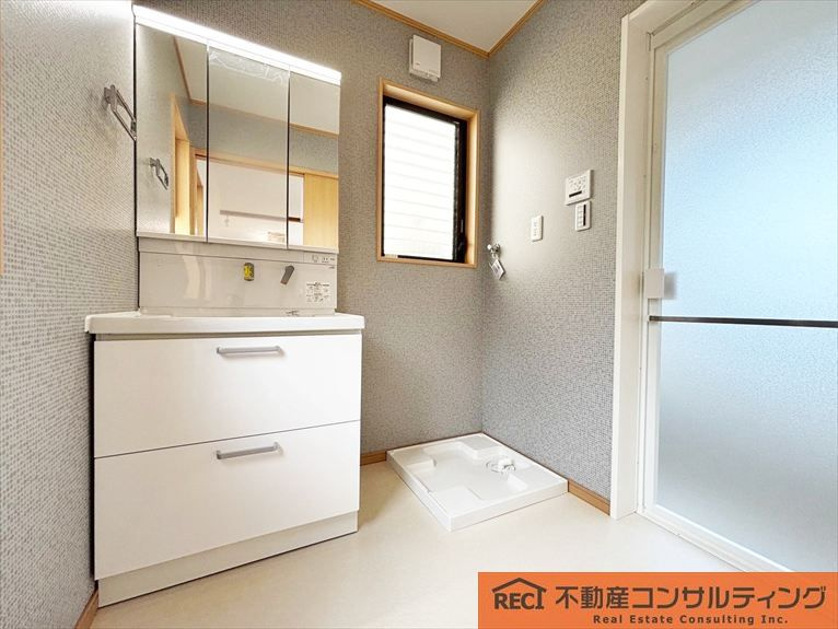 神戸市灘区土山町　中古戸建の独立洗面台