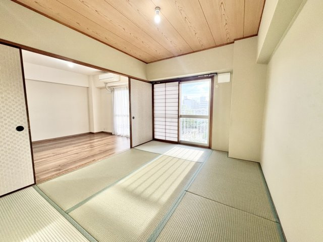 イトーピア武庫之荘の和室|和室や洋室と隣接し、ライフスタイルに合わせて広く使えます。