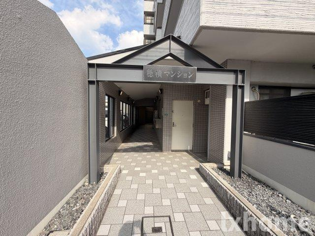 穂積マンションのエントランス