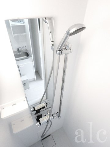杉並区堀ノ内３丁目のアパートのシャワールーム|コンパクトで使いやすいシャワールームです