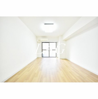 【居間・リビング】 | キャッスルマンション青葉台 | 洋室のお部屋です。