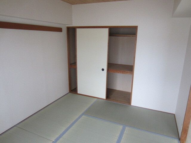 カサグランデ21の和室