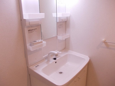 【洗面所】 | サンセールⅣ | 忙しい朝には欠かせない洗面所です