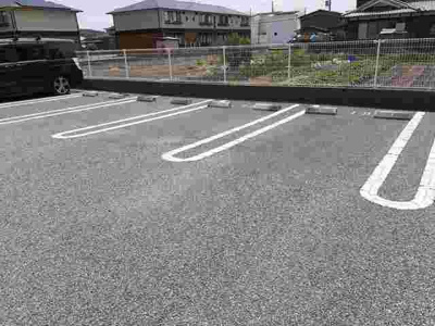 【駐車場】 | ラフォーレ東山 | 駐車場があるので、車を買う予定の方も安心です