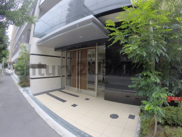 【エントランス】 | プレミアムステージ新大阪駅前