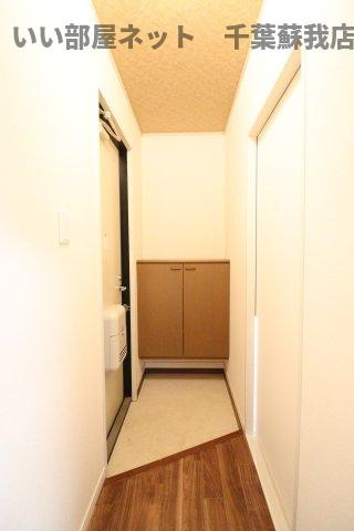メゾンクレール　参番館の玄関|明るい玄関です