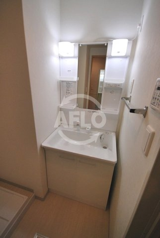エスヴェール北梅田　豊崎小学校区の独立洗面台|エスヴェール北梅田　独立洗面台