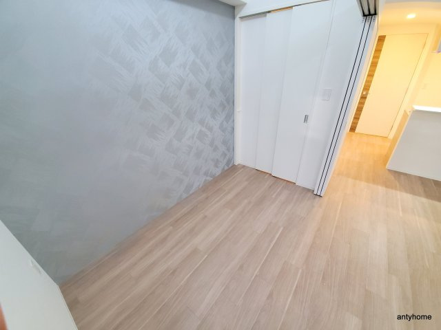 プレサンス江坂ベルフィーヌ　仲介手数料無料の洋室