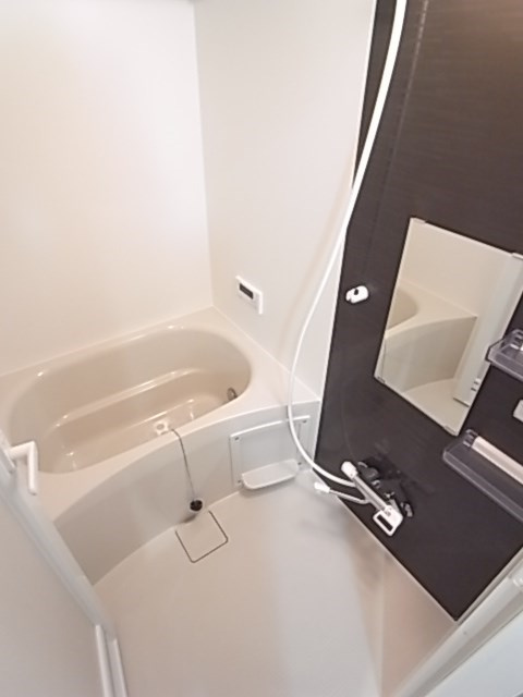 Le　CINQ　尼崎東の浴室