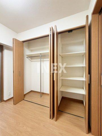 ＡＸＡＳ菊名ＬＲの収納