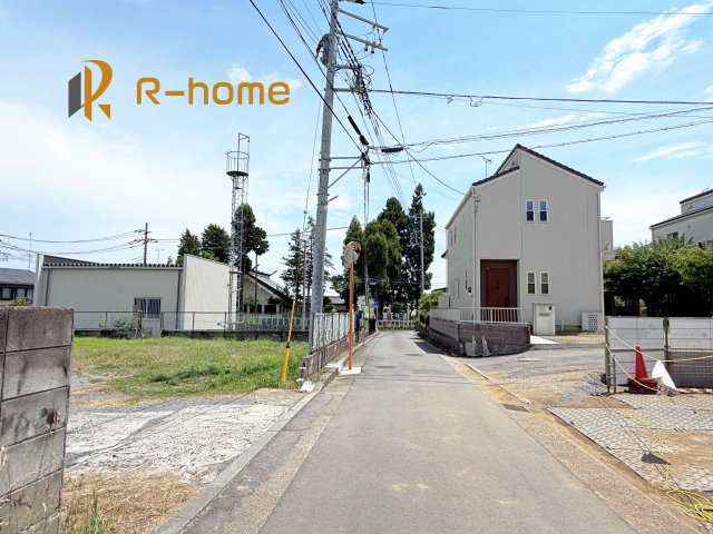 水戸市赤塚1丁目2期　新築戸建て　3号棟の前面道路含む現地写真|周辺環境も併せて案内致します♪
閑静な住宅地で笑顔あふれる新生活！
ぜひ現地へお越しください♪