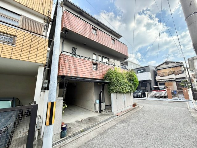 堺市北区常磐町２丁戸建の前面道路含む現地写真|外観および前面道路