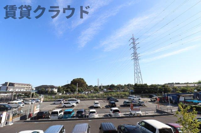 Grand Vertの展望|陽当たり良好なバルコニーです