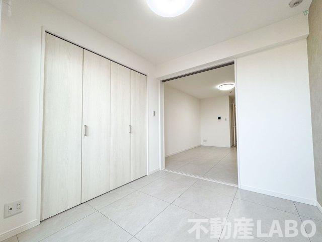 GRAND STEADY西田辺の洋室