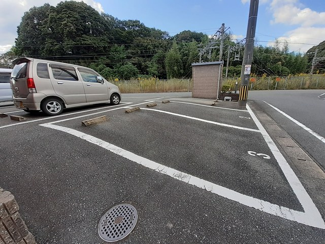 【駐車場】 | ブロードプレイス