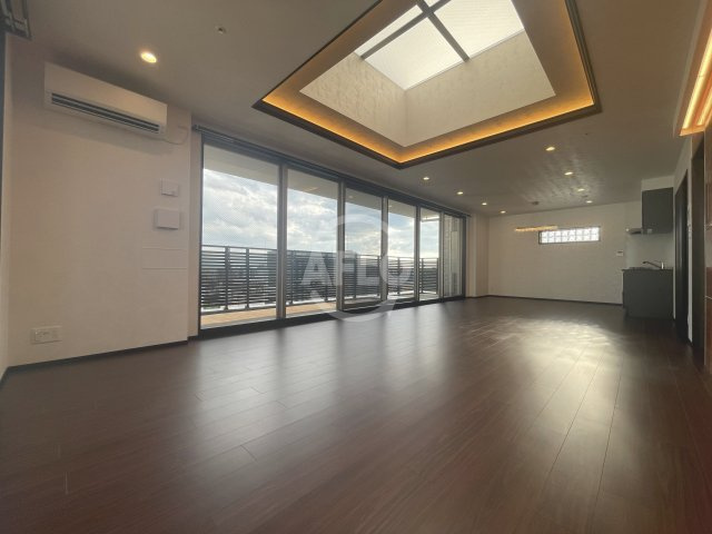 プレジオ難波　難波元町小学校区の居間・リビング|プレジオ難波　リビング